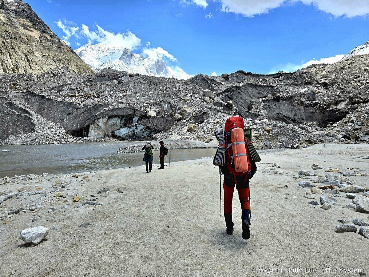 9.2. 2026.06.09. gomukh glacier baghirathi river spring wm