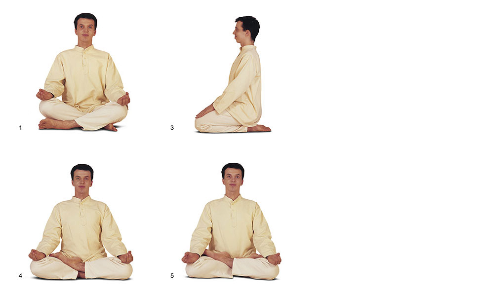 Sedy při pránájámě a meditaci