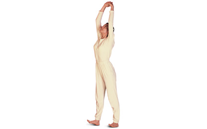 1 – 4/15 Sarva Hita Asana Marcher sur la pointe des pieds et sur les talons